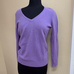 charter club 100% cashmere Elegant Lavender V-Neck Sweater for Women size M